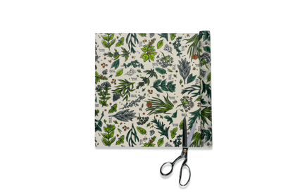 Roll XXL Roll Bee's Wrap in Herb Garden print with scissors